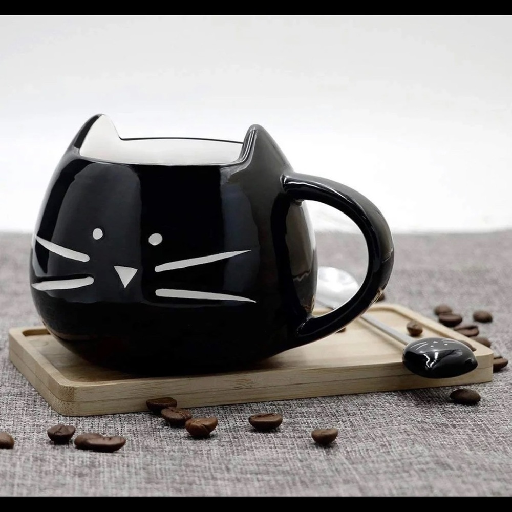 Brand new, super cute mug !